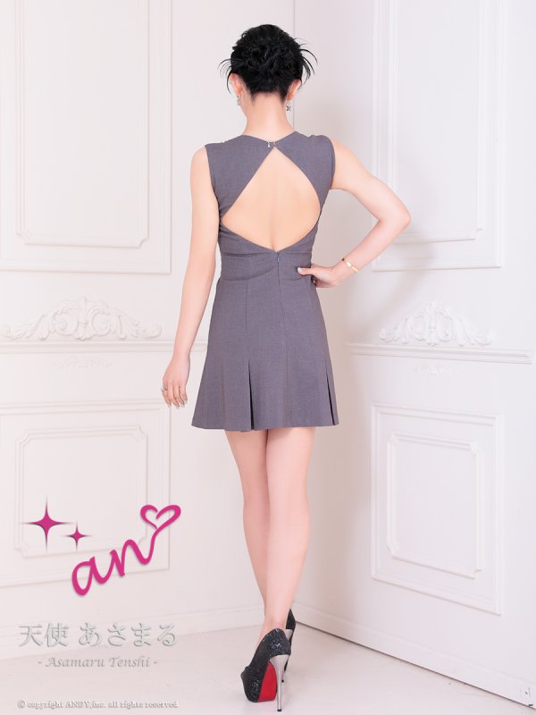 グレー モデル:天使あさまる 着用サイズ:Sサイズ