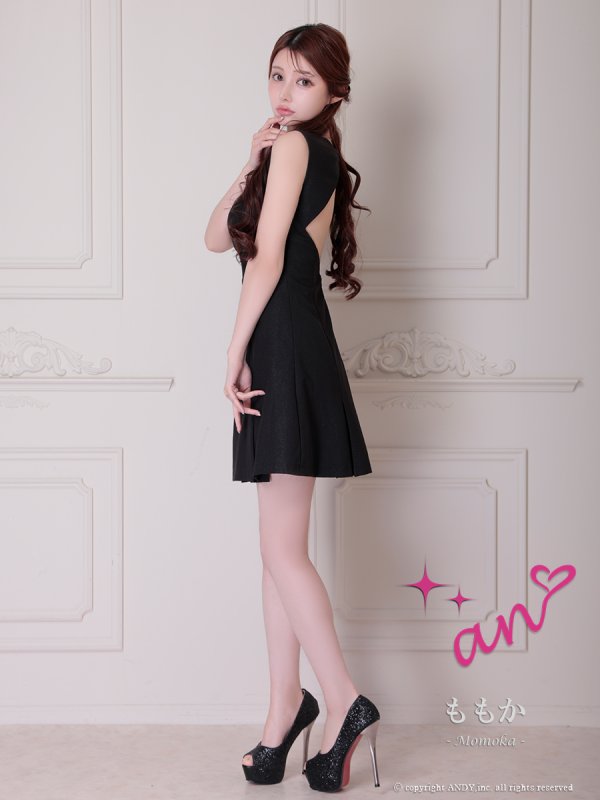 ブラック モデル:ももか 身長:156cm 着用サイズ:Sサイズ