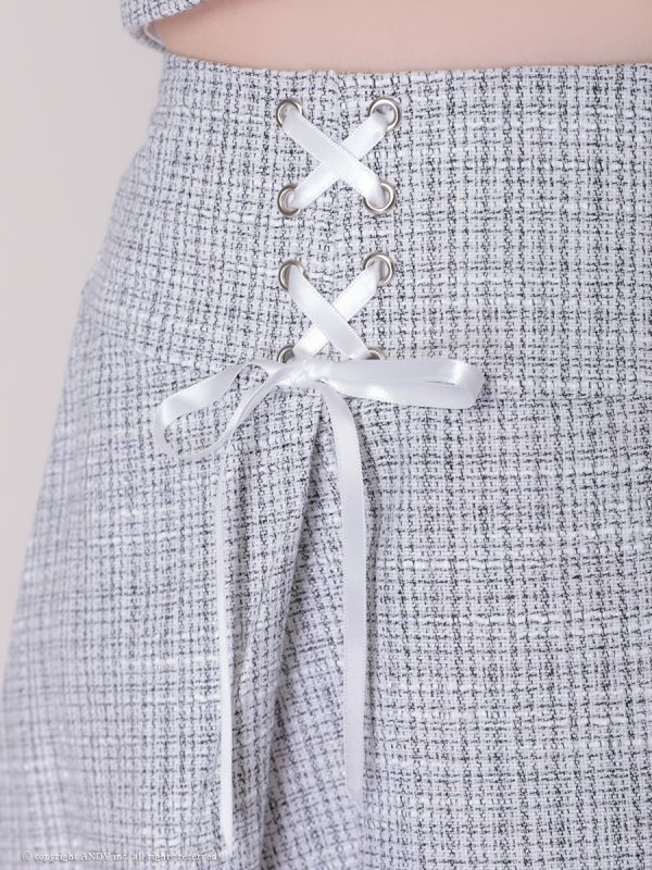 ブラック モデル：ももか　身長：156cm　着用サイズ：Sサイズ