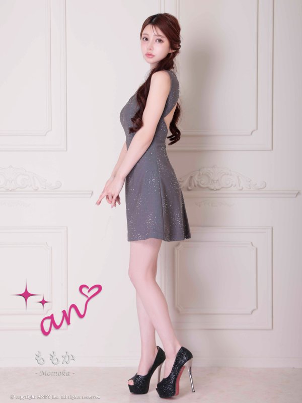 グレー モデル:ももか 身長:156cm 着用サイズ:Sサイズ