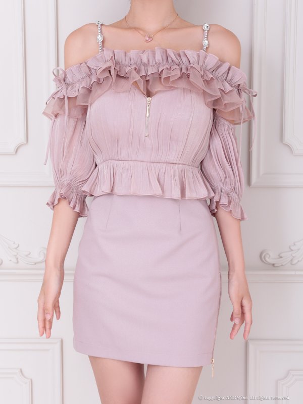 ピンク　モデル：まりん　身長：164cm　着用サイズ：Sサイズ