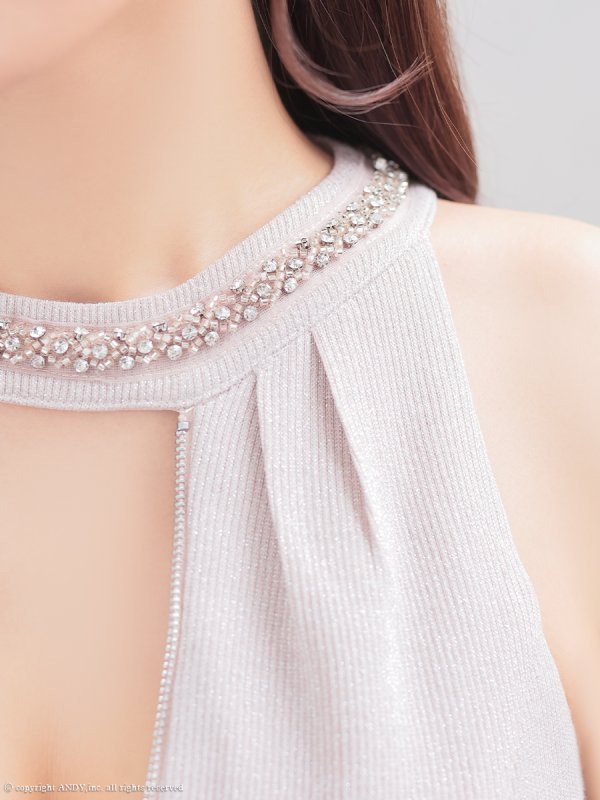 ベージュ モデル:まりん 身長:171cm 着用サイズ:Sサイズ