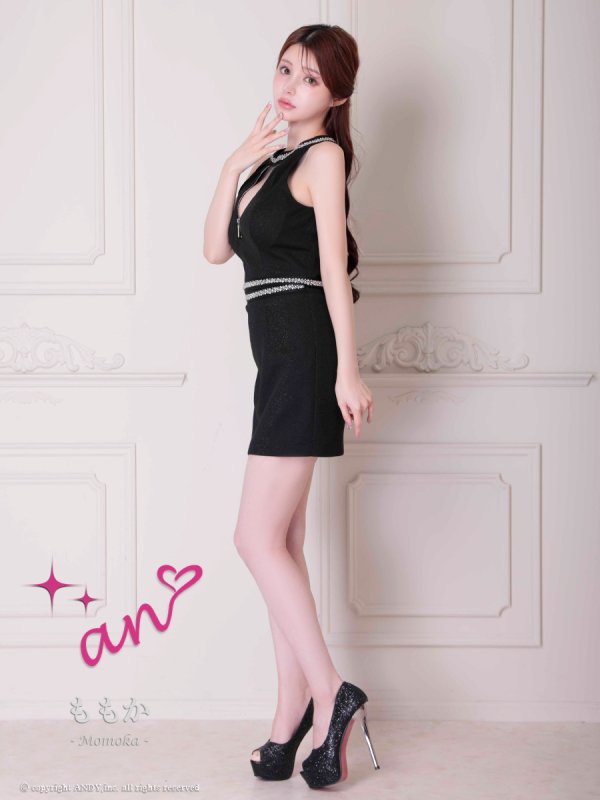 ブラック モデル:ももか 身長:156cm 着用サイズ:Sサイズ