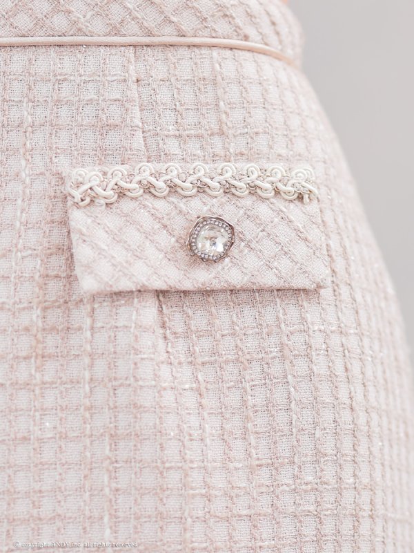 ベージュ モデル：れみ　身長：163cm　着用サイズ：Sサイズ