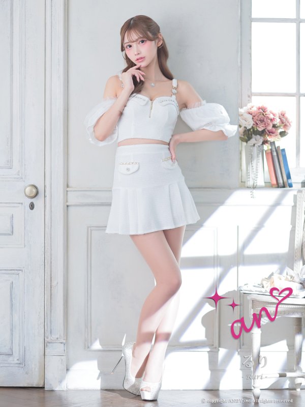 ホワイト モデル:るりぴ 身長:165cm 着用サイズ:Sサイズ