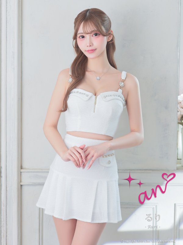 ホワイト モデル:るりぴ 身長:165cm 着用サイズ:Sサイズ