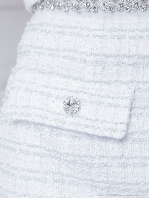 ホワイト モデル：さき　着用サイズ：Sサイズ