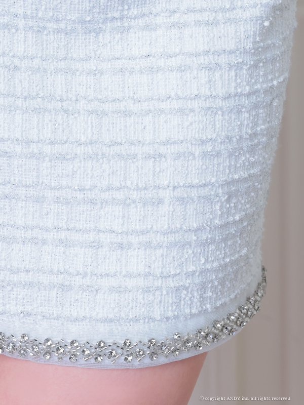 ホワイト モデル：さき　着用サイズ：Sサイズ