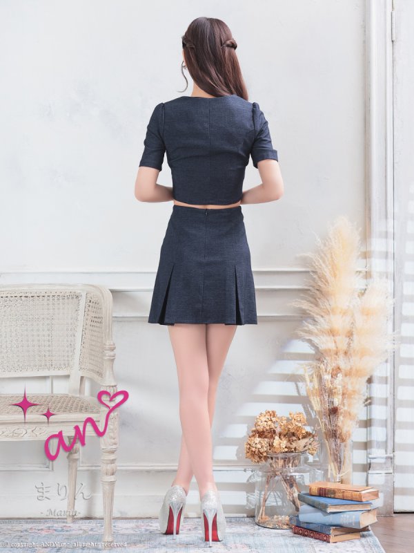 インディゴ　モデル：まりん　着用サイズ：Sサイズ