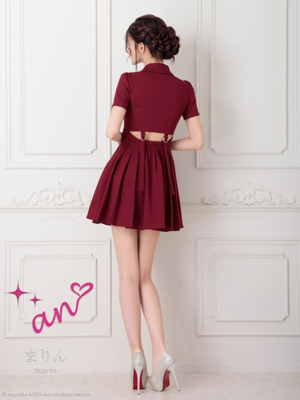 ワインレッド　モデル：まりん　着用サイズ：Sサイズ