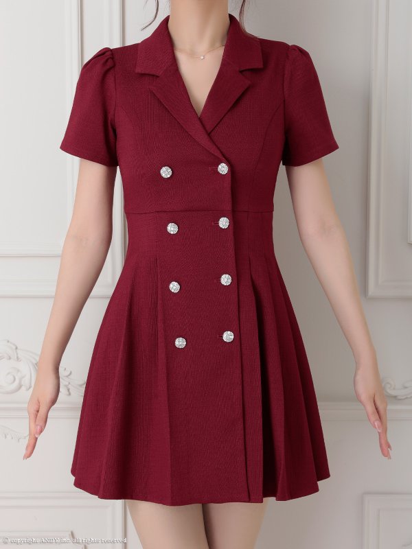 ワインレッド　モデル：まりん　着用サイズ：Sサイズ