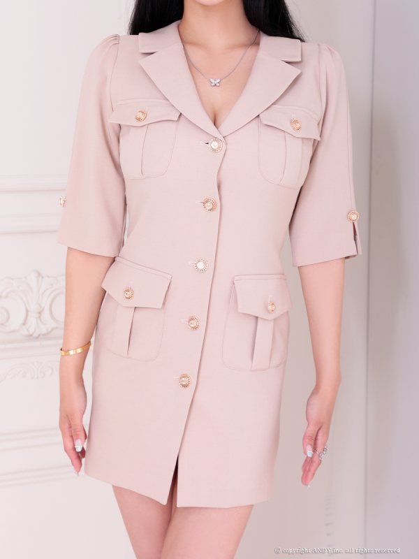 ベージュ モデル：天使あさまる　着用サイズ：Sサイズ