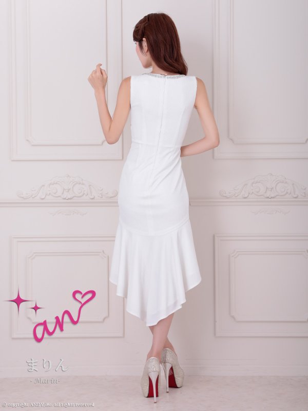 ホワイト モデル:まりん 身長:164cm 着用サイズ:Sサイズ