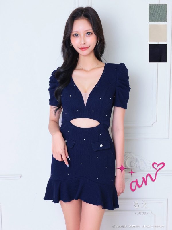 ネイビー　モデル：もえ　着用サイズ：Sサイズ