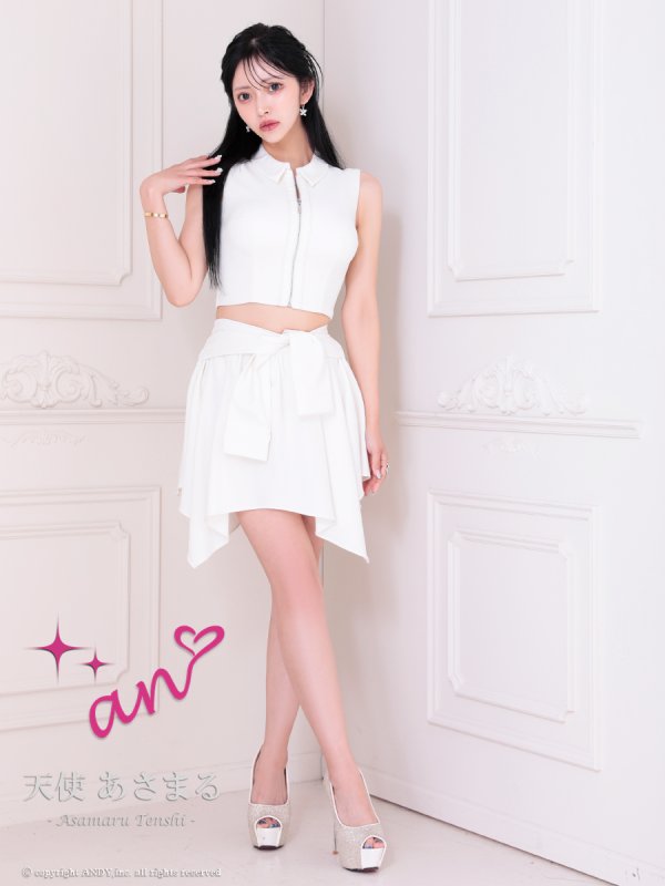 ホワイト モデル：天使あさまる　着用サイズ：Sサイズ