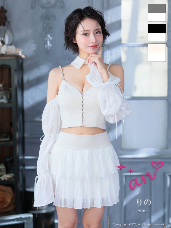 アイボリーxホワイト　モデル：りの　身長：157cm　着用サイズ：Sサイズ