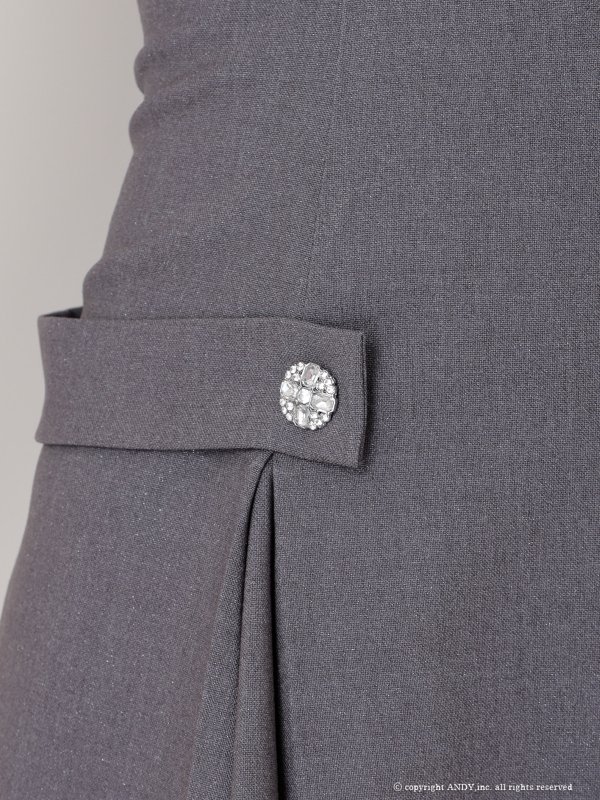 グレーxホワイト モデル：まりん　身長：171cm　着用サイズ：Sサイズ