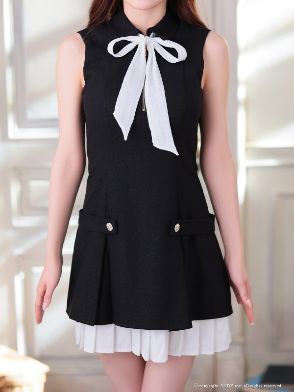 ブラックxホワイト　モデル：ももか　身長：156cm　着用サイズ：Sサイズ