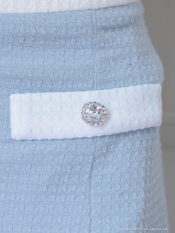 ブルー モデル：さき　着用サイズ：Sサイズ