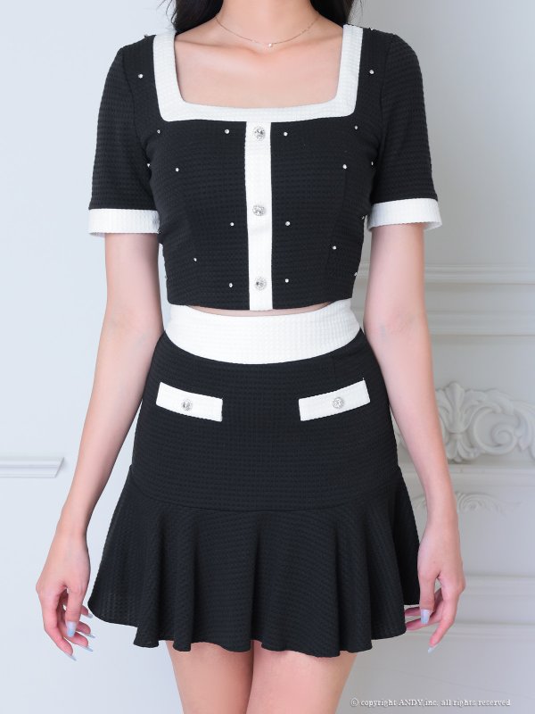 ブラック モデル：もえ　着用サイズ：Sサイズ