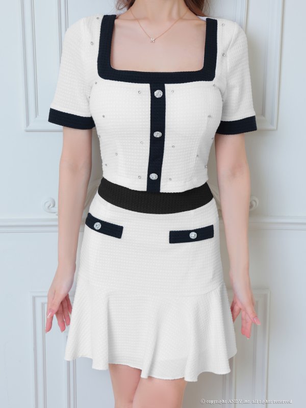 アイボリー モデル：さき　着用サイズ：Sサイズ