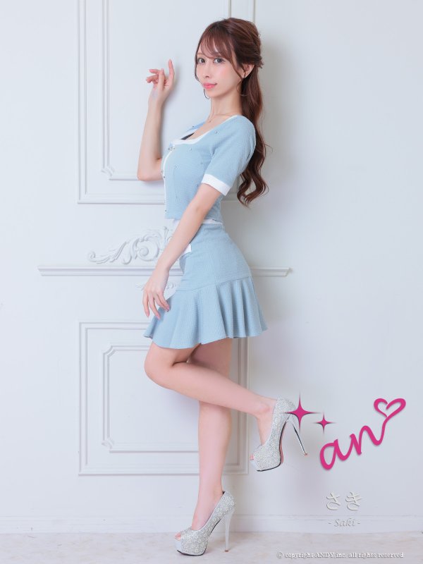 ブルー モデル：さき　着用サイズ：Sサイズ