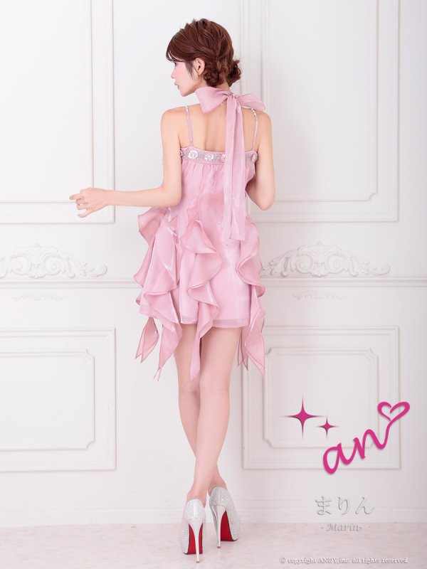 ピンク モデル：まりん　身長：164cm　着用サイズ：Sサイズ