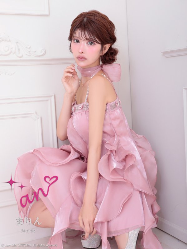 ピンク モデル：まりん　身長：164cm　着用サイズ：Sサイズ