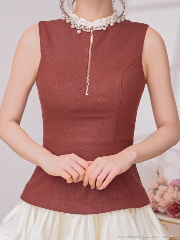 ブラウンxアイボリー モデル：まりん　着用サイズ：Sサイズ