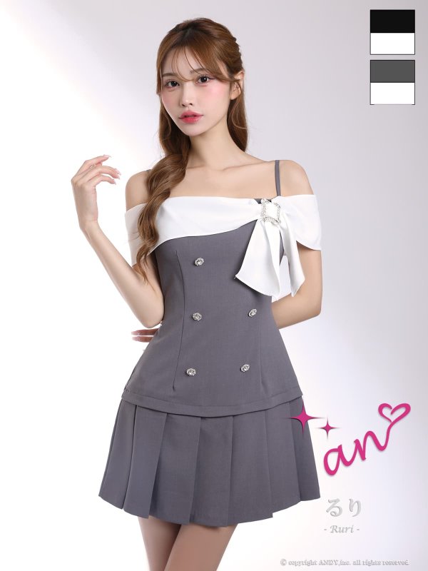 グレーxホワイト　モデル：るりぴ　身長：165cm　着用サイズ：Sサイズ