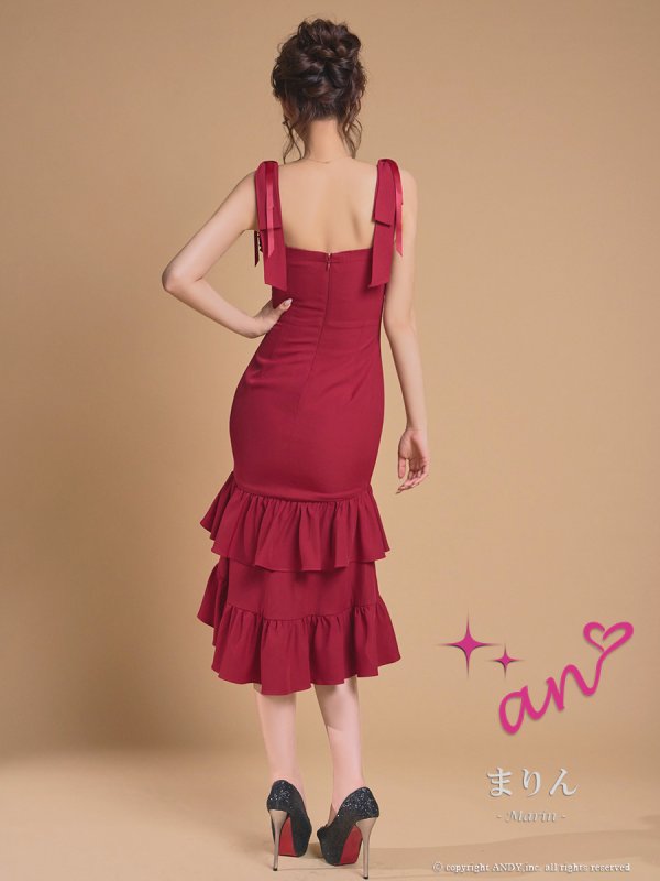 ワインレッド モデル：まりん　着用サイズ：Sサイズ