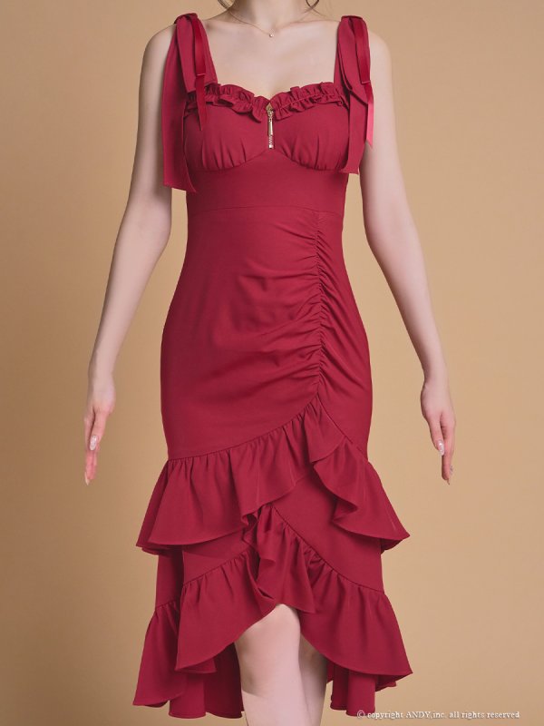 ワインレッド モデル：まりん　着用サイズ：Sサイズ