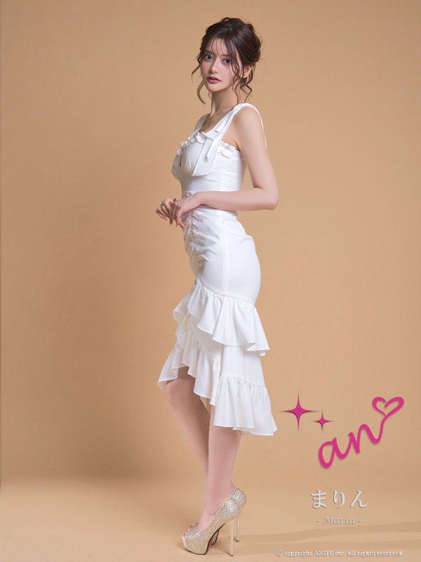 ホワイト モデル：まりん　着用サイズ：Sサイズ