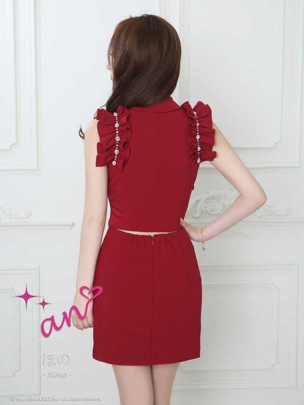 ワインレッド　モデル：ほの　着用サイズ：Sサイズ