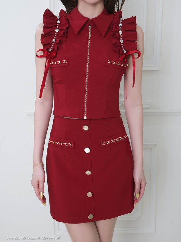 ワインレッド　モデル：ほの　着用サイズ：Sサイズ