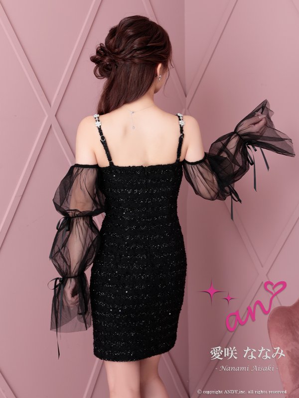 ブラック モデル:愛咲ななみ 着用サイズ:Sサイズ