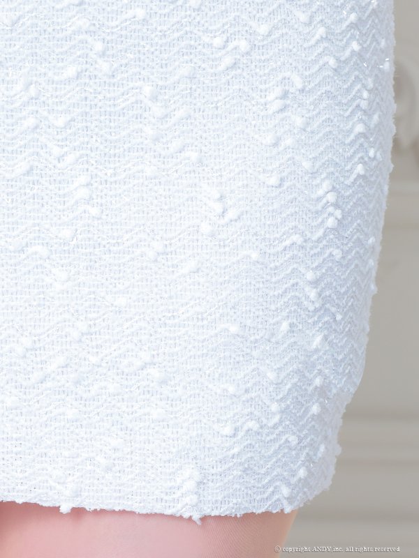 ホワイト モデル:かのん 着用サイズ:Sサイズ