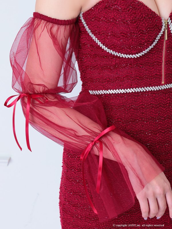 ワインレッド モデル:もえ 着用サイズ:Sサイズ