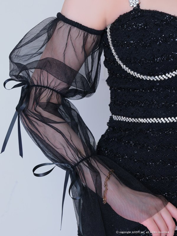 ブラック モデル:かのん 着用サイズ:Sサイズ