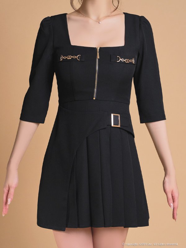 ブラック モデル：まりん　着用サイズ：Sサイズ