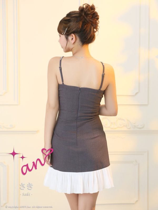 グレー　モデル：さき　着用サイズ：Sサイズ