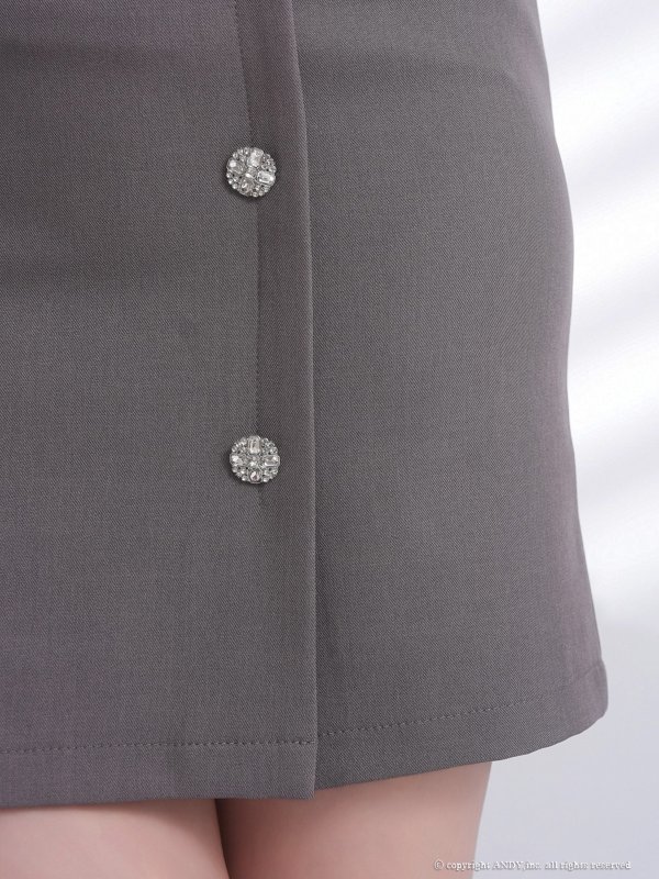 グレー　モデル：まりん　身長：164cm　着用サイズ：Sサイズ