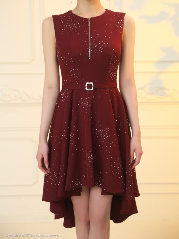 ワインレッド　モデル：せいは　着用サイズ：Sサイズ