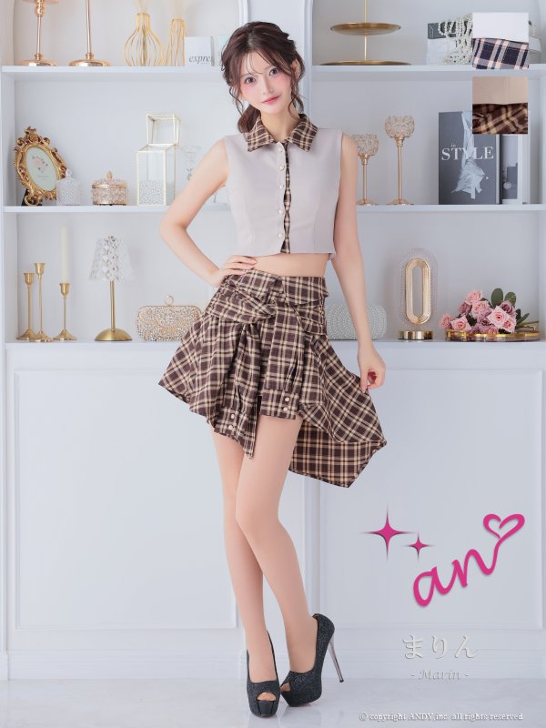 ベージュxブラウン モデル：まりん　着用サイズ：Sサイズ