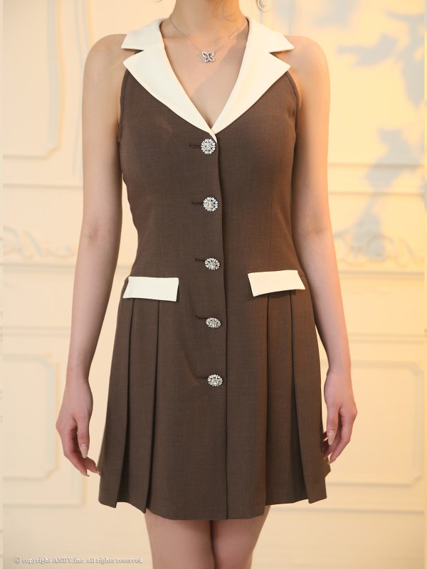 ブラウン×アイボリー　モデル：せいは　身長：161cm　着用サイズ：Sサイズ