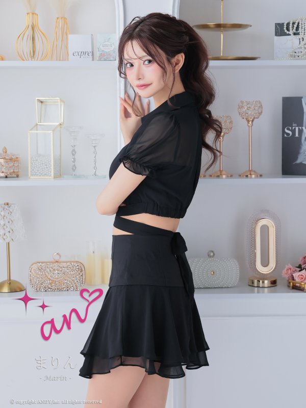 ブラック　モデル：まりん　着用サイズ：Sサイズ