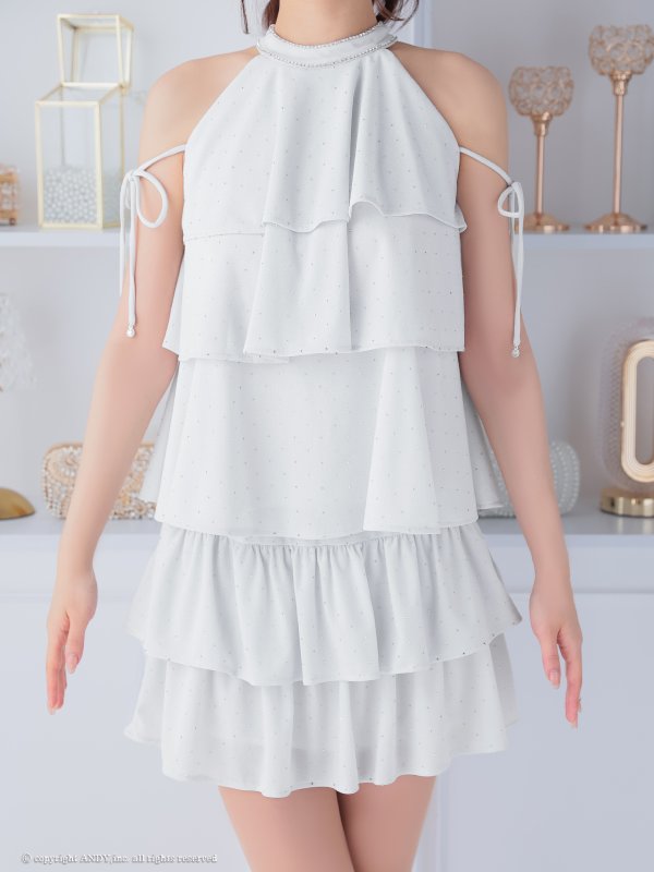 ホワイト　モデル：まりん　着用サイズ：Sサイズ