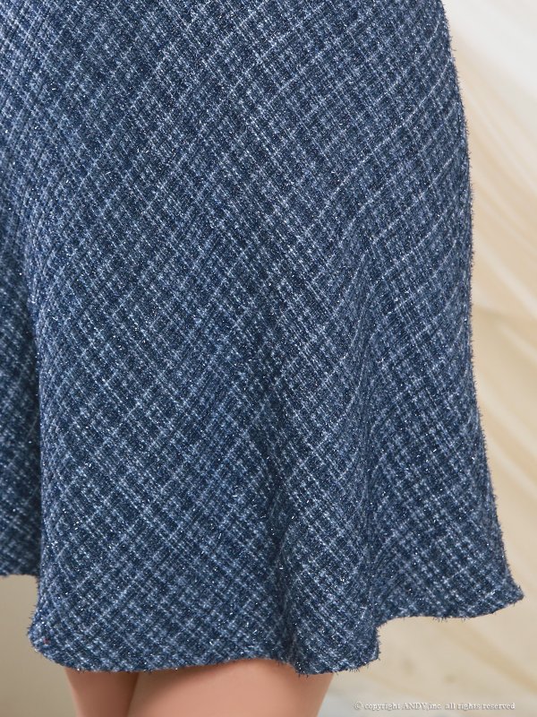 ネイビー  モデル：さき　着用サイズ：Sサイズ