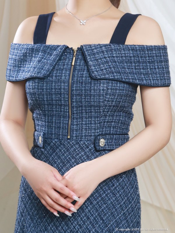 ネイビー  モデル：さき　着用サイズ：Sサイズ