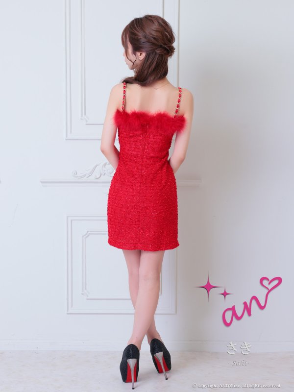 レッド　モデル：さき　着用サイズ：Sサイズ